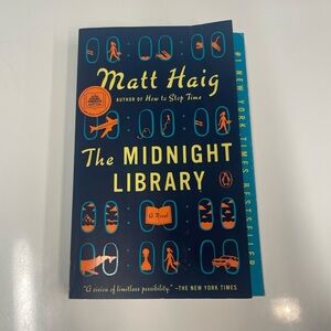 the Midnight Library Book by Matt Haig